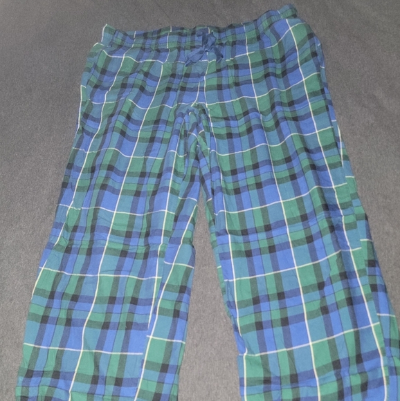 Victoria's Secret 3̶ 4 Piece Plaid PJ Set - Navy Plaid - XL +Extra Bonus PJ Top! - Picture 4 of 14